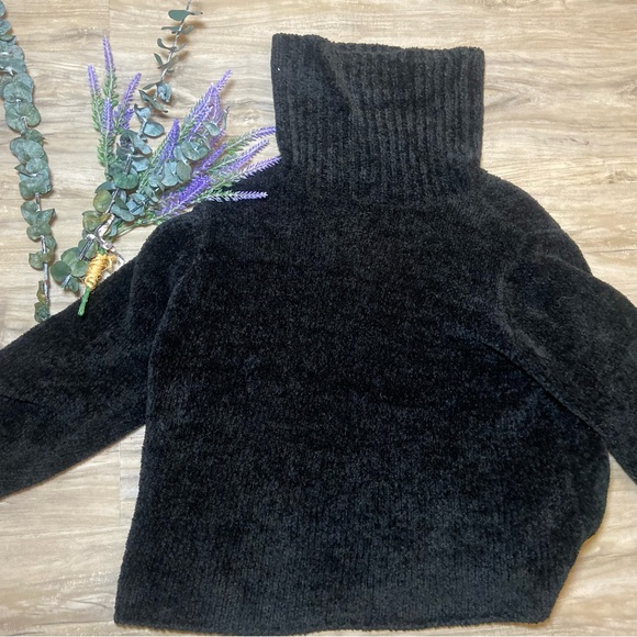 Chunky black turtle neck - Picture 3 of 5